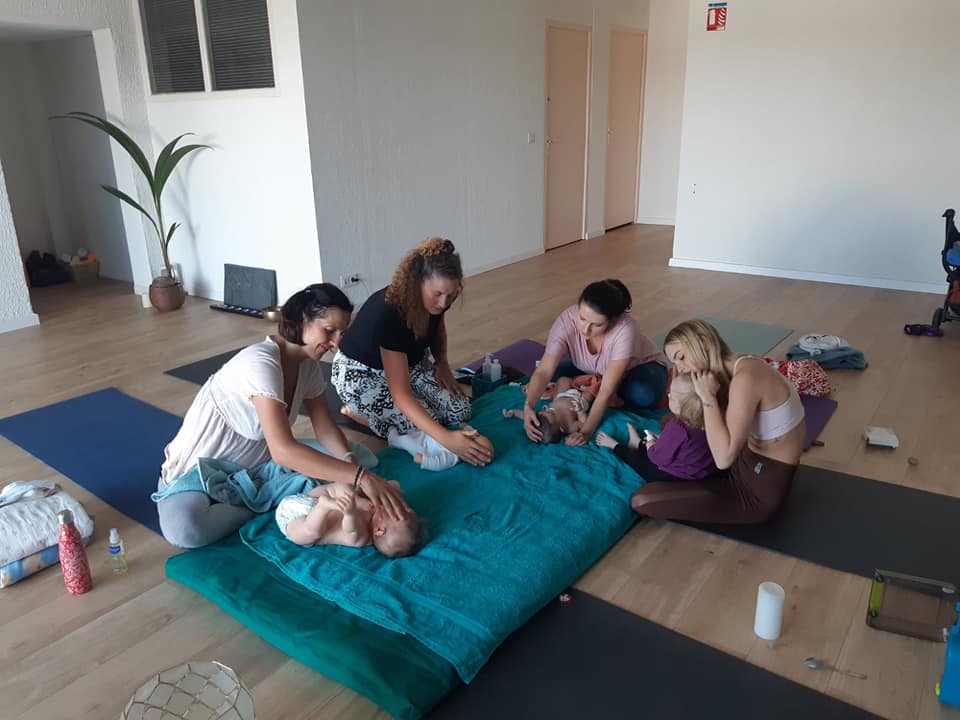 Atelier collectif Shantala chez EFFET YOGA